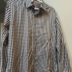 Robert Graham Black and White Casual Button Down Shirt